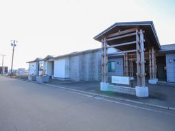 外観の建物と看板