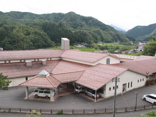 山あいの施設外観  
