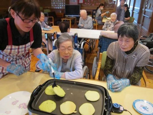 調理活動を行う人々の集い
