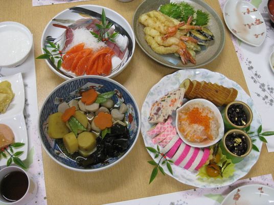 和風の豊富な食事内容
