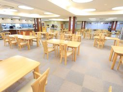 明るいダイニングルーム