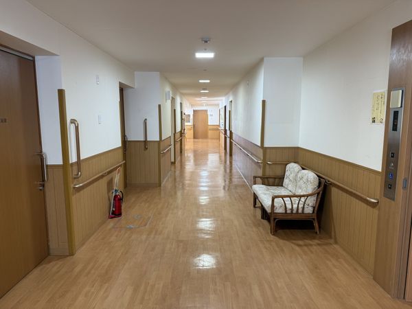 長い廊下