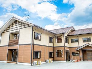 外観の施設建物  