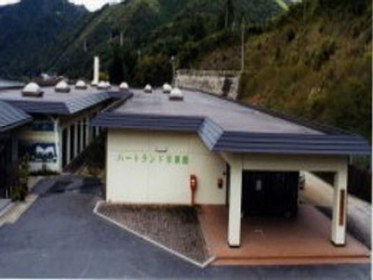 山あいの施設外観  