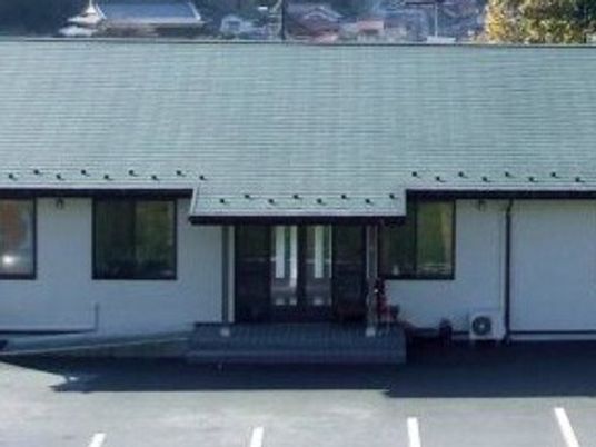 穏やかな建物外観