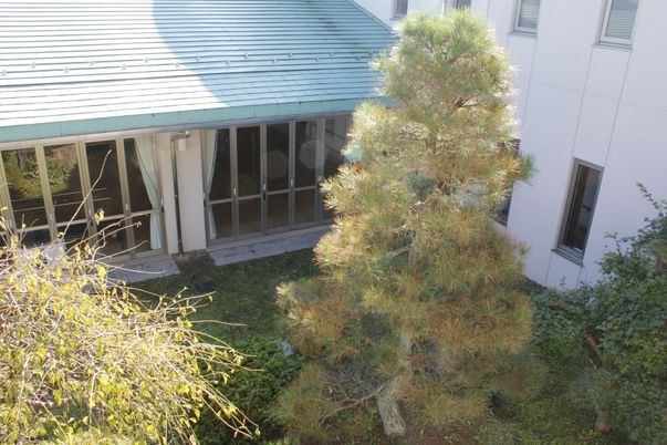 開放感のある中庭