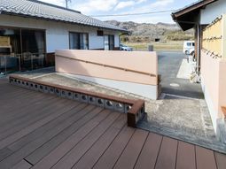 段差解消のスロープ設置