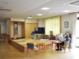 和の雰囲気漂うリビング