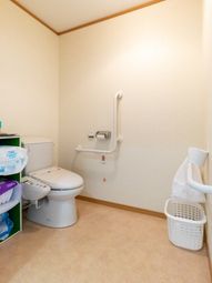 清潔なトイレの一室