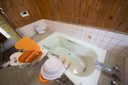 木目調の浴室設備