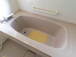 清潔感のある浴室の一部