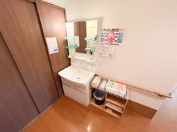 シンプルな洗面台