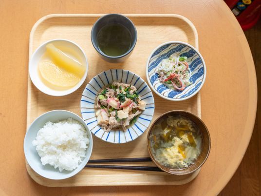 和風の食事セット