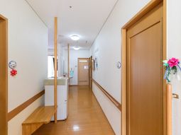 清潔感ある廊下の様子
