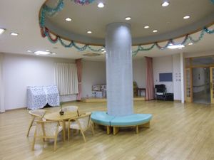 広々とした室内の空間