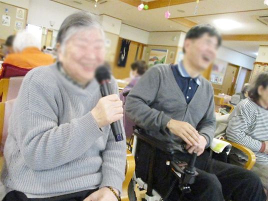 楽しい団らんの様子
