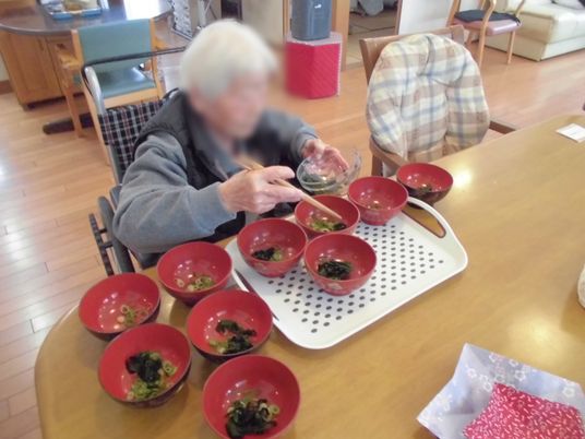 温かい食事の準備