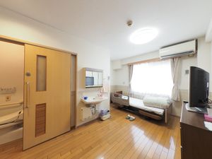 居室の清潔な内装
