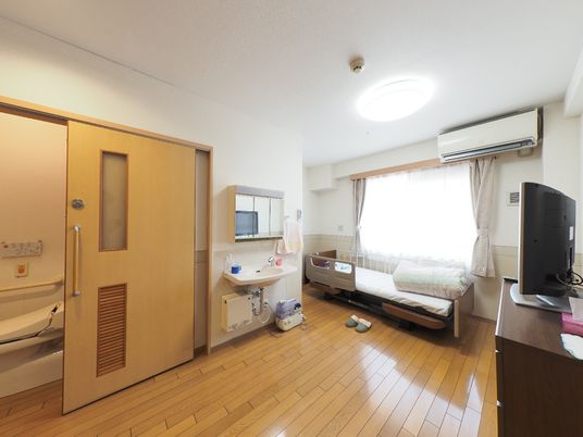 居室の清潔な内装