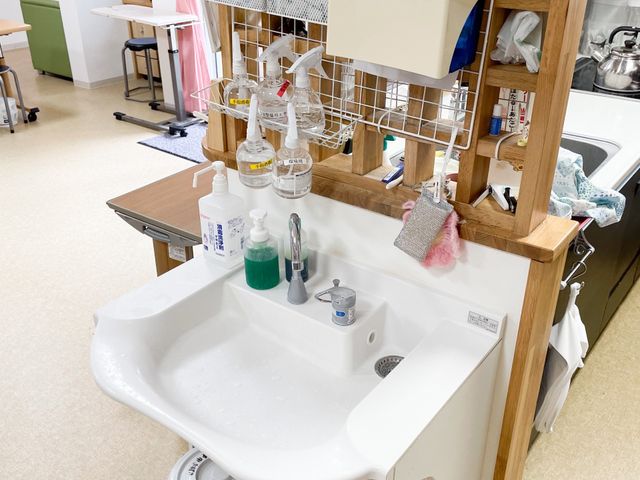 使いやすい洗面台 洗面台 広々とした使いやすい洗面エリアです。作業に便利な収納も充実しています。