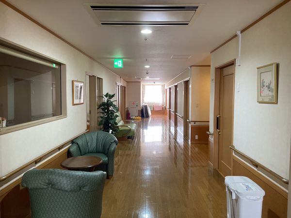 明るい廊下