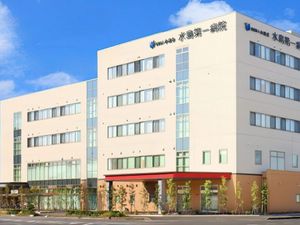 病院風の外観  