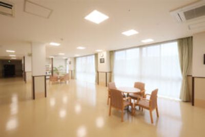 広々としたラウンジ