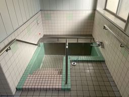 階段付きのお風呂