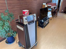 カラオケとテレビがある空間