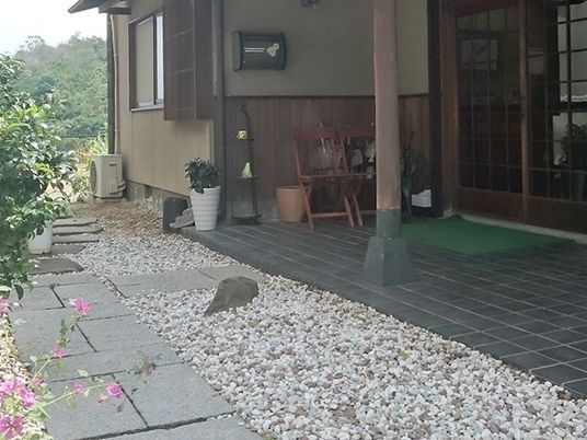 庭先の縁側  