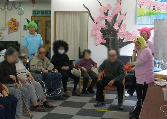 和やかな集まりの様子  