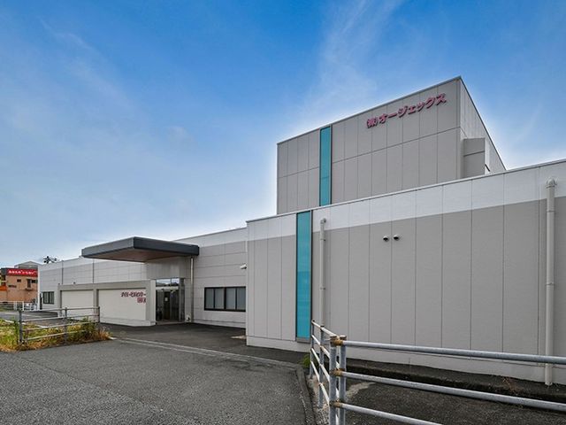 ゆったりとした外観の施設 外観 開放感あふれる外観の施設で、落ち着いた雰囲気の中で日々をお過ごしいただけます。
