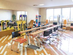 明るい機能訓練室