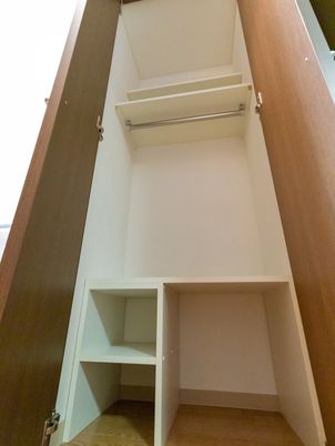 整理された居室のクローゼット