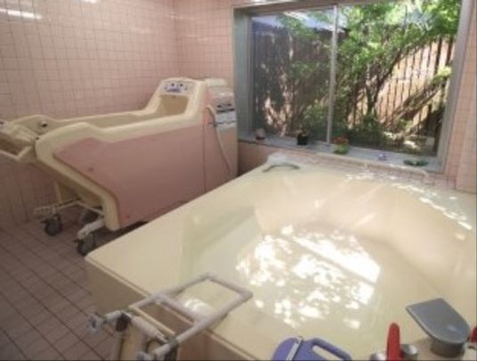 バリアフリー浴室設備