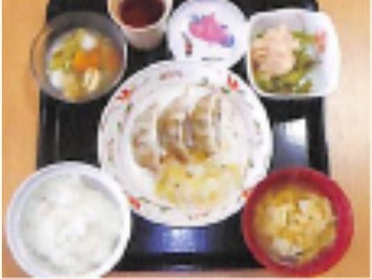 和風の健康的な食事セット