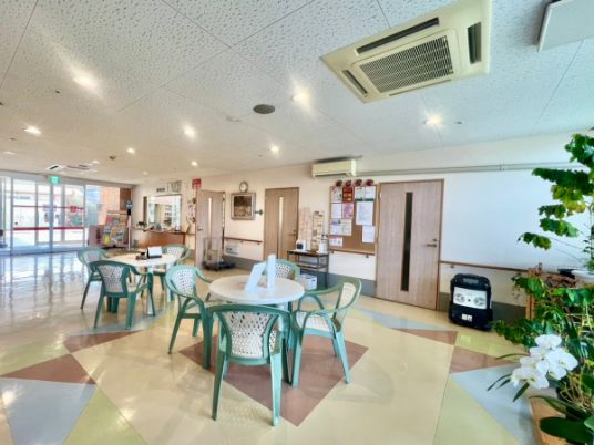 明るい食堂  