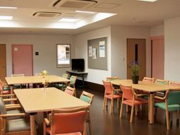 明るいダイニングスペース