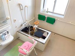 安全に配慮した浴室