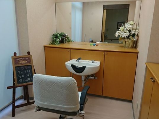 美容室の洗髪スペース
