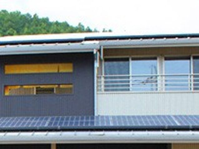 広い窓の外観 外観 広々とした窓が特徴的な建物です。自然光をたっぷり取り入れる設計になっています。