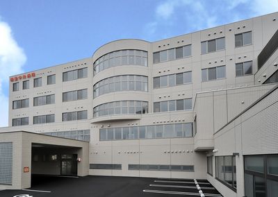 白い建物の外観