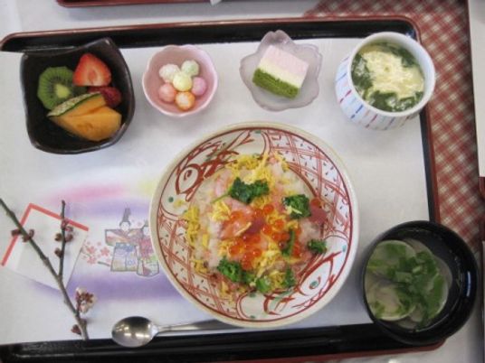 彩り豊かな食事風景