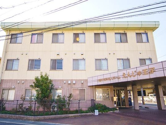 建物正面の外観です  