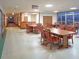 明るい食堂空間