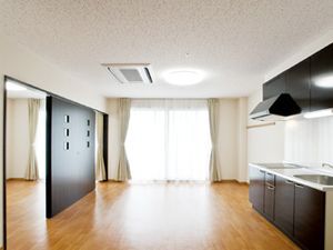 窓際が明るい居室