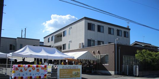 2階建ての建物