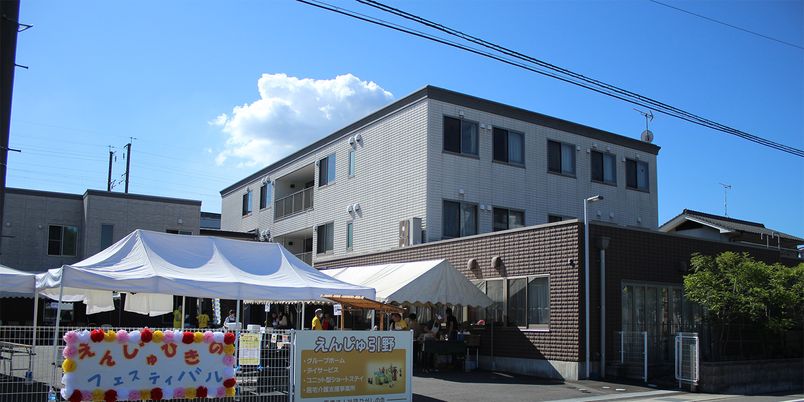 2階建ての建物