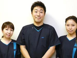 スタッフが並ぶスタッフイメージ  