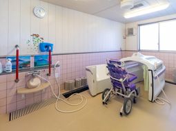 バリアフリーな浴室の光景